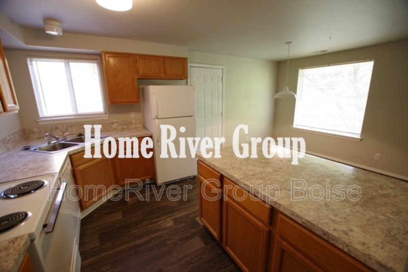 Apply Today! 250 N Latah St Apt 102 property image