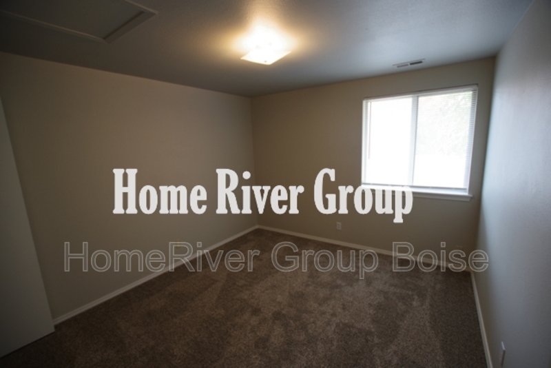 Apply Today! 250 N Latah St Apt 102 property image