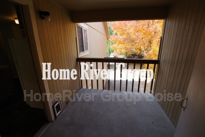 Apply Today! 250 N Latah St Apt 102 property image