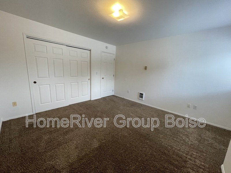 Apply Today! 6973 W Susan Ln 102 property image