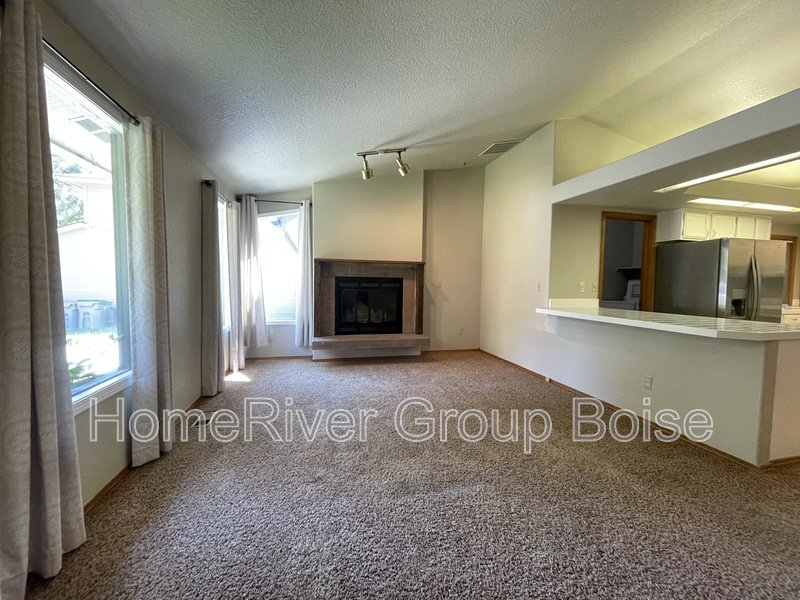 Apply Today! 5709 W PARAPET CT property image