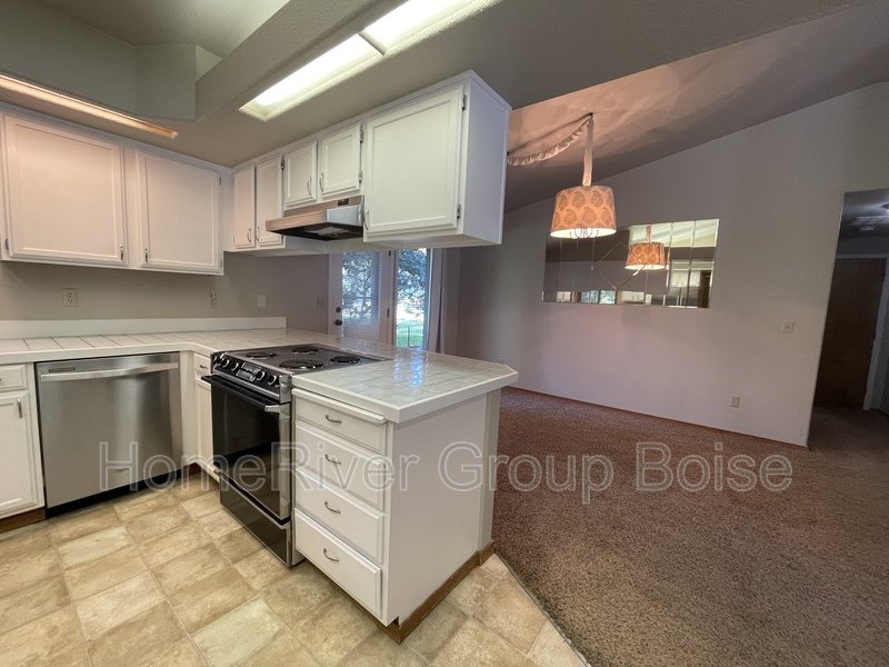 Apply Today! 5709 W PARAPET CT property image