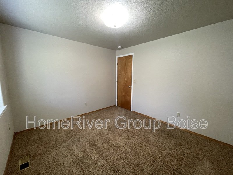 Apply Today! 5709 W PARAPET CT property image