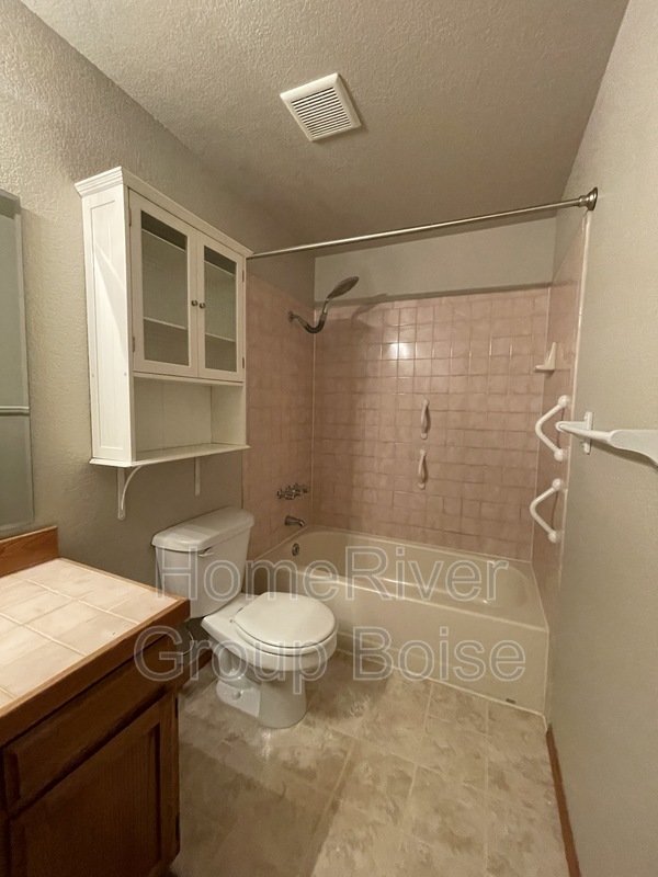 Apply Today! 5709 W PARAPET CT property image