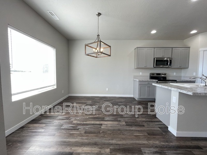 Apply Today! 3373 W Early Light Dr. Meridian, ID 83642 property image