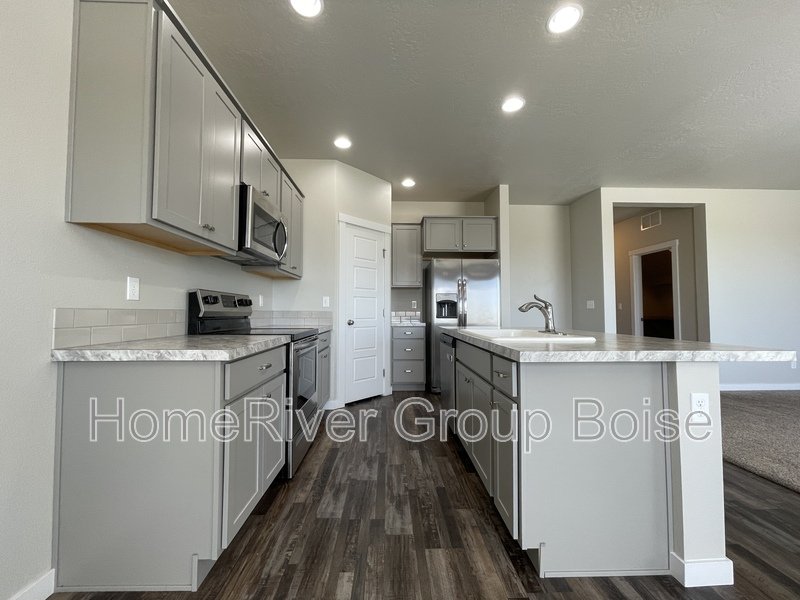 Apply Today! 3373 W Early Light Dr. Meridian, ID 83642 property image