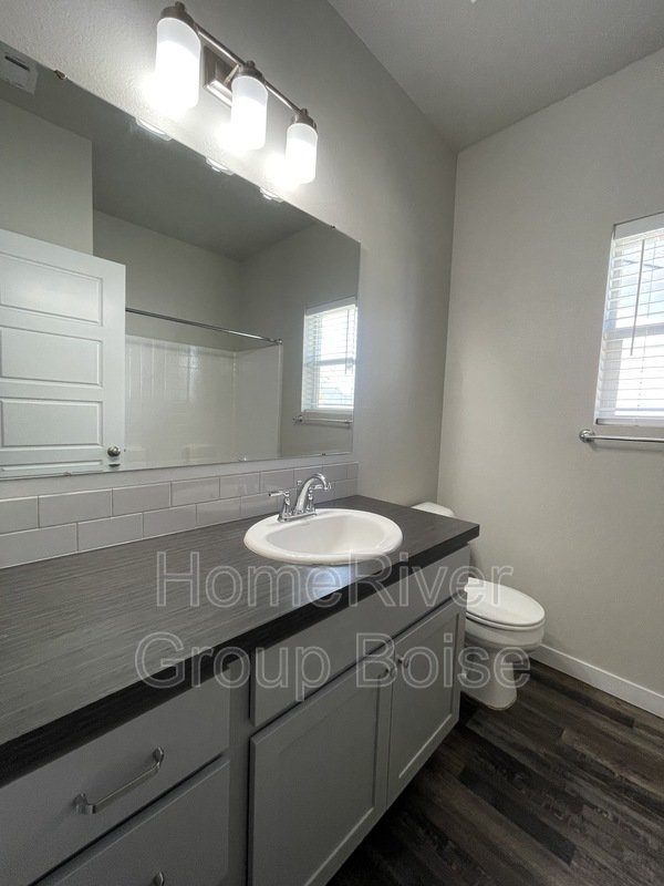 Apply Today! 3373 W Early Light Dr. Meridian, ID 83642 property image