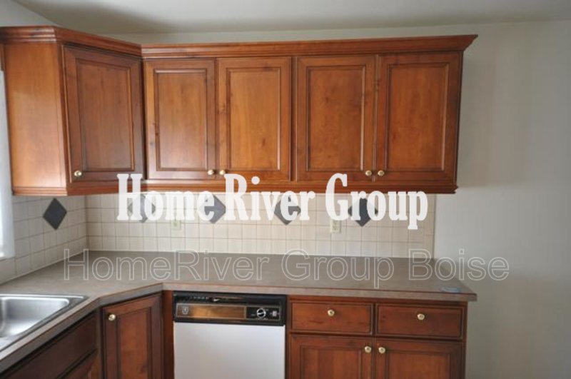 Apply Today!  206 E Morrison St property image