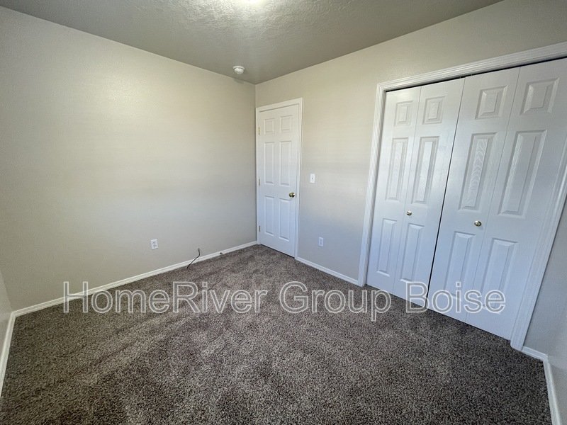 Apply Today! 2233 W Mountain Pointe Ct Nampa, ID 83651 property image