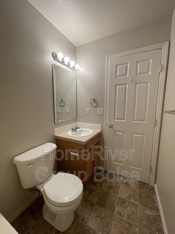 Apply Today! 2233 W Mountain Pointe Ct Nampa, ID 83651 property image