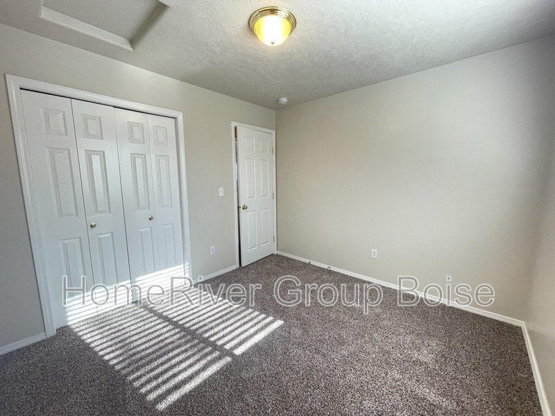 Apply Today! 2233 W Mountain Pointe Ct Nampa, ID 83651 property image