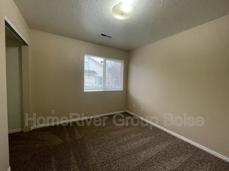 Apply Today! 1329 N Stephanie Ln Apt 102, Nampa, ID 83651 property image