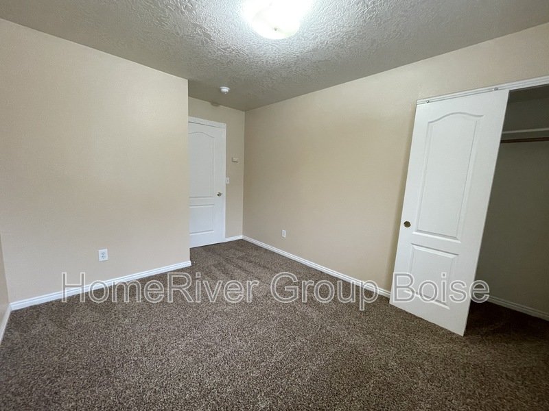 Apply Today! 1329 N Stephanie Ln Apt 102, Nampa, ID 83651 property image