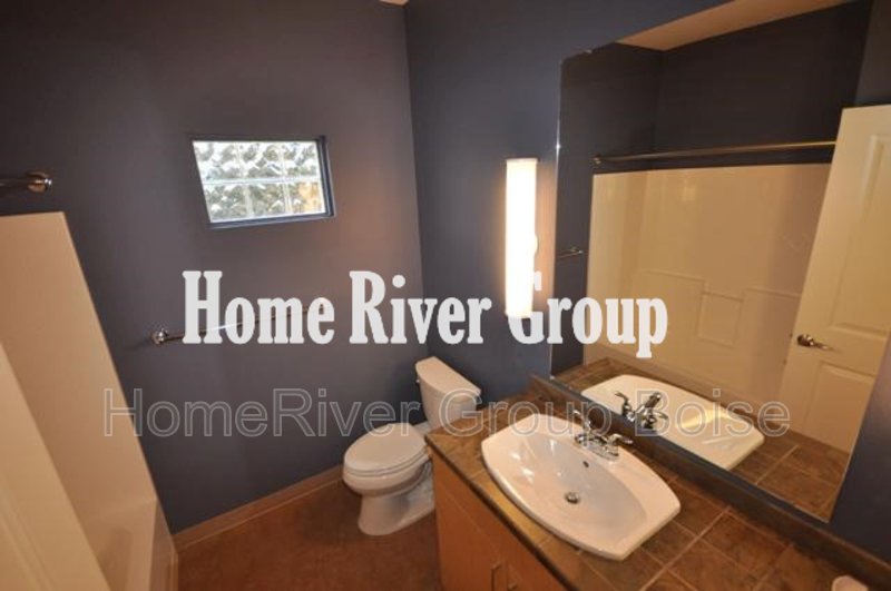 Apply Today! 1411 W Grand Ave Apt 201 Boise ID 83702 property image