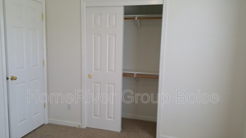 Apply Today! 1602 Spruce Creek Loop property image