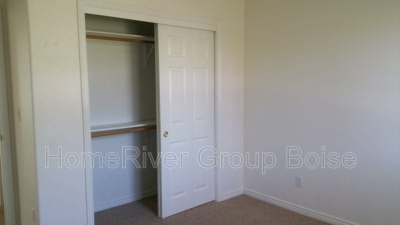 Apply Today! 1602 Spruce Creek Loop property image