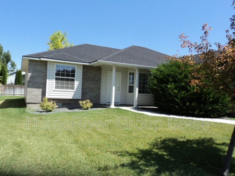 Apply Today! 1602 Spruce Creek Loop property image