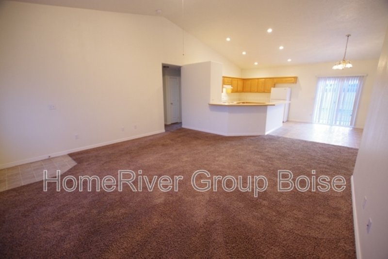 Apply Today!! 11791 W Huckleberry Dr property image