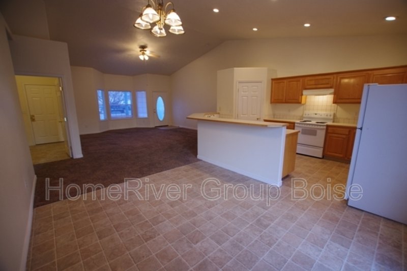 Apply Today!! 11791 W Huckleberry Dr property image