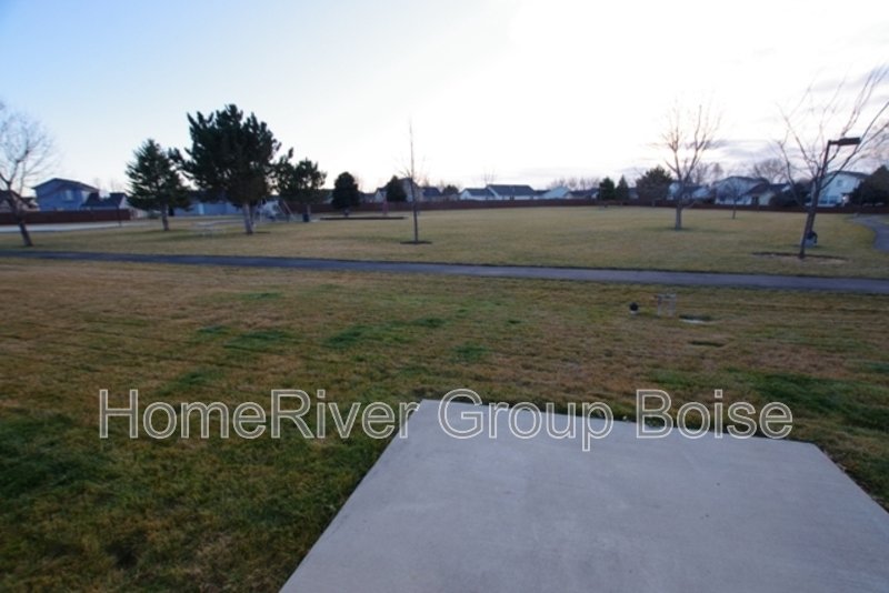 Apply Today!! 11791 W Huckleberry Dr property image