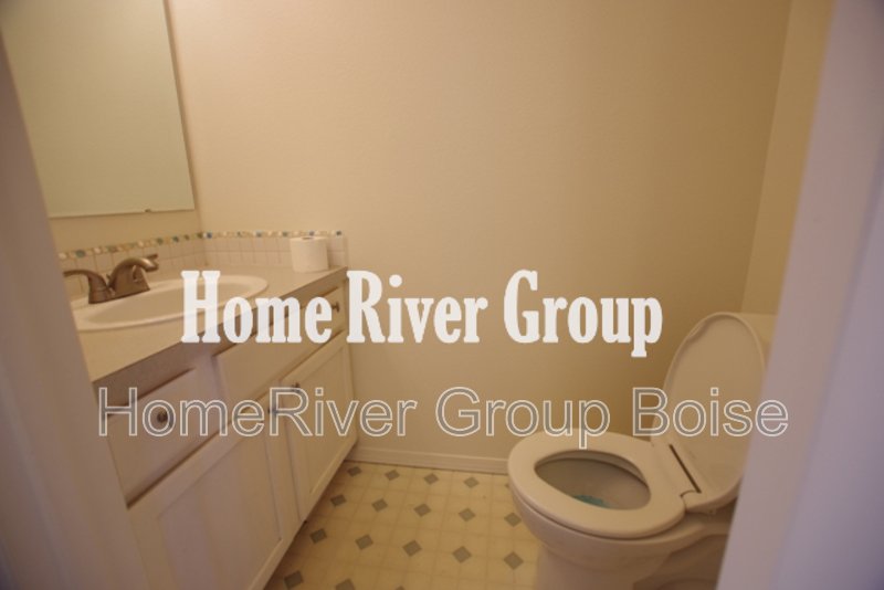 Apply Now!! 87 E King St Meridian (Ada) ID 83642 property image