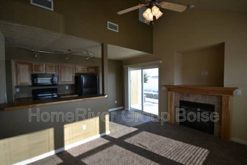 Stylish 2-Bedroom Townhome in Desirable Sendero Community property image
