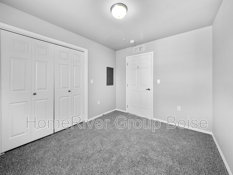 Apply Today! 1585 S Allante Pl APT 202 property image