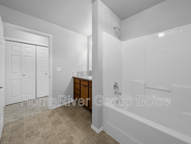 Apply Today! 1585 S Allante Pl APT 202 property image