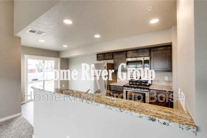 Apply Now!! 949 Travel Lane 102 Kuna, ID 83634 property image