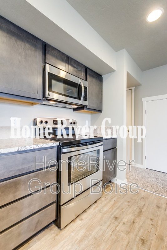 Apply Now!! 949 Travel Lane 102 Kuna, ID 83634 property image