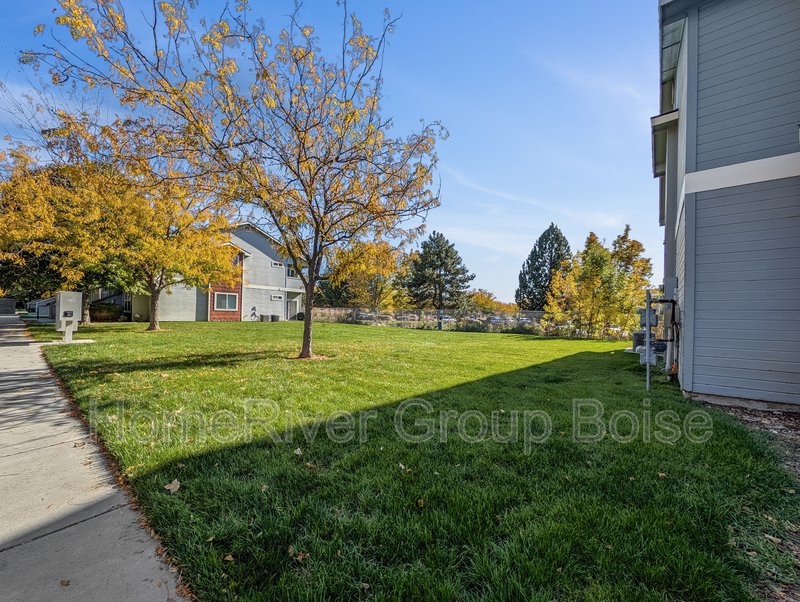 Apply Now! 10137 W Rifleman Dr 103 Boise, ID 83704 property image