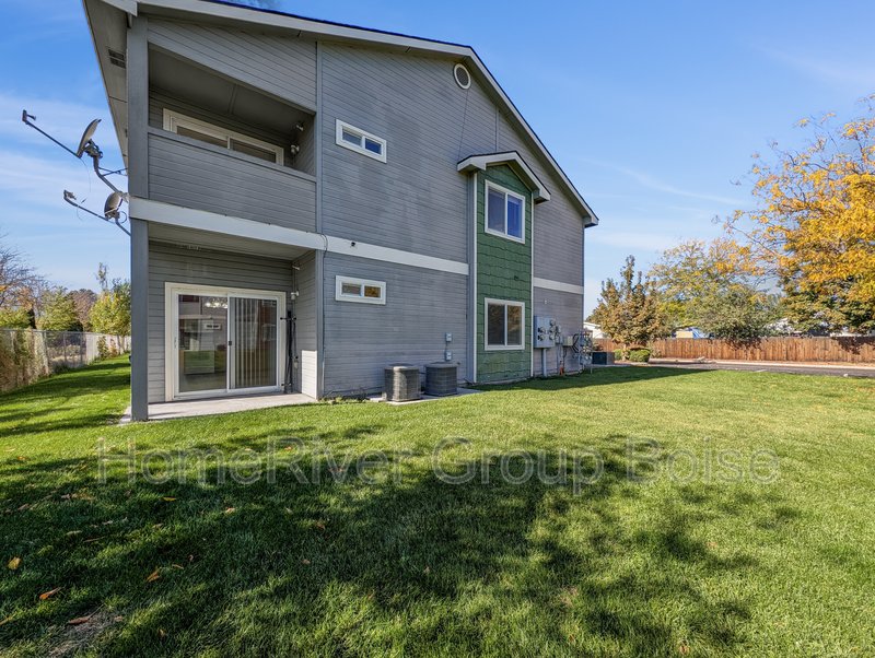Apply Now! 10137 W Rifleman Dr 103 Boise, ID 83704 property image