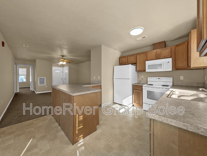 Apply Now! 10137 W Rifleman Dr 103 Boise, ID 83704 property image