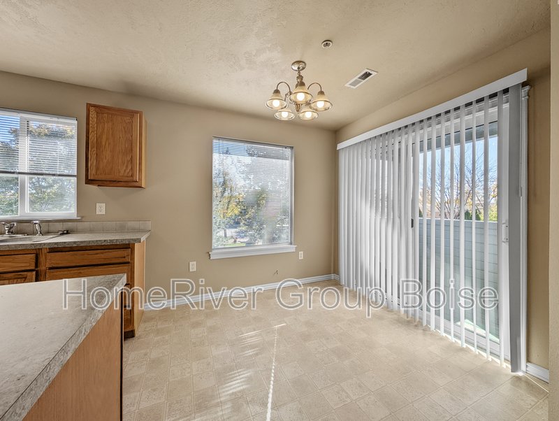 Apply Now! 10137 W Rifleman Dr 103 Boise, ID 83704 property image