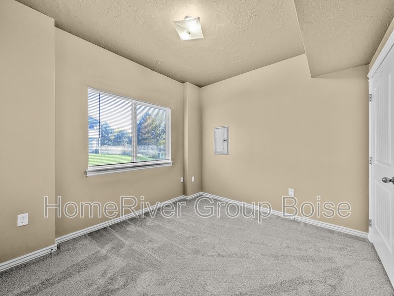 Apply Today!! 10137 W Rifleman Dr 102 Boise, ID 83704 property image
