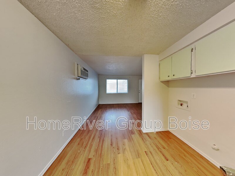 Apply Today!! 117 Hudson Ave Apt C Nampa, ID 83651 property image