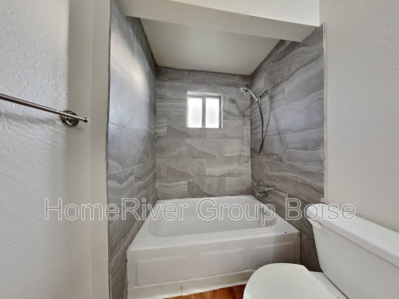 Apply Today!! 117 Hudson Ave Apt C Nampa, ID 83651 property image