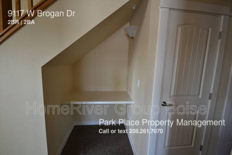 Apply Now!! 9121 W Brogan Dr property image