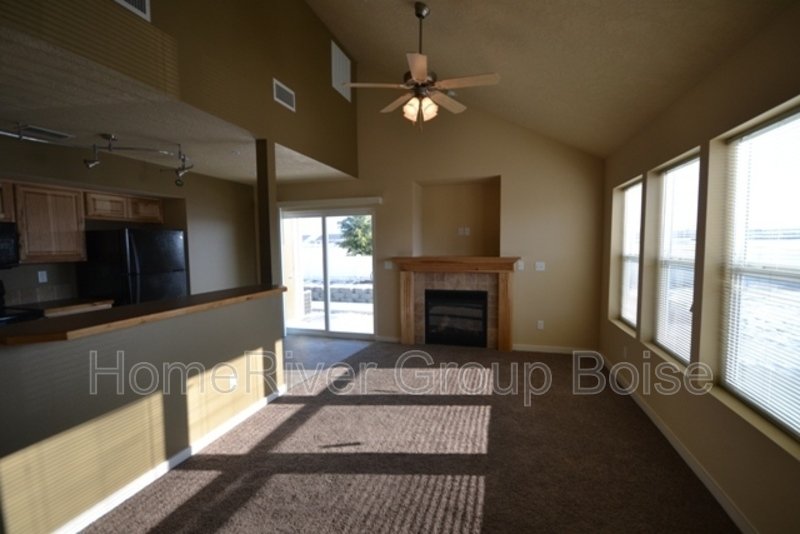 Apply Now!! 9121 W Brogan Dr property image