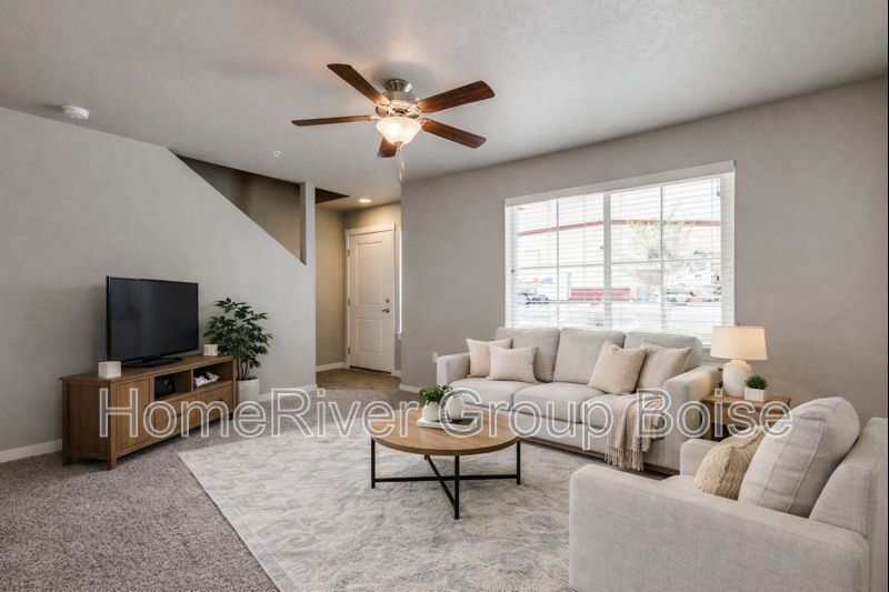 Apply Today!! 182 S Trek Lane Apt 101 property image