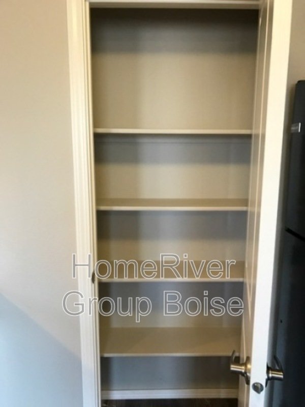 Apply Today! 1328 Edgewater Circle 201 Nampa, ID 83686 property image