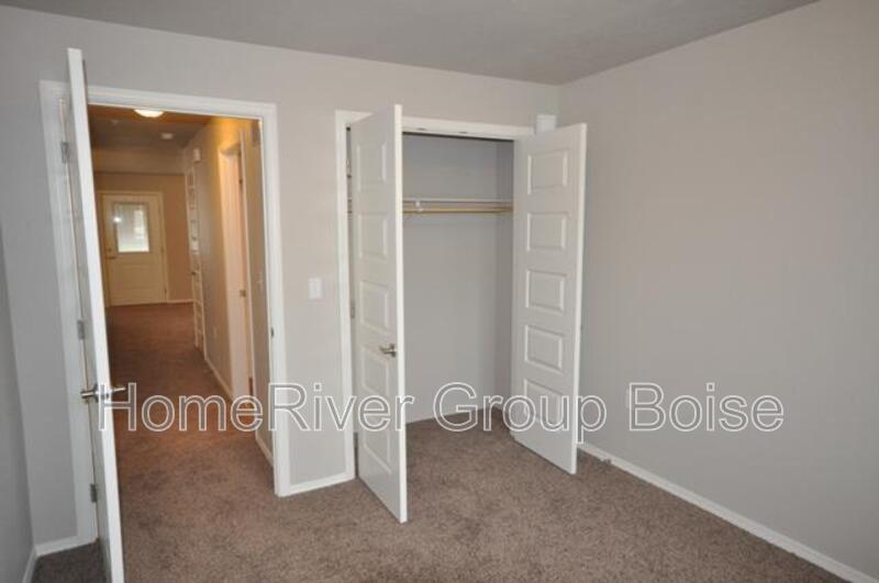 Apply Today! 1328 Edgewater Circle 201 Nampa, ID 83686 property image