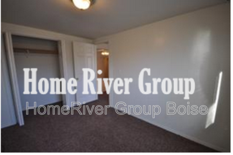 Apply Today! 1705 S Helen St Boise ID 83705 property image