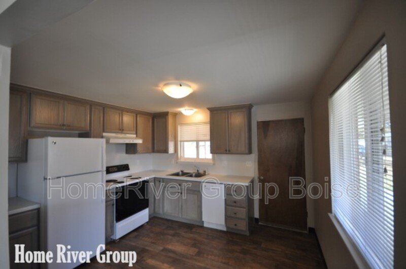 Apply Today! 2211 N Raymond St Boise ID 83704 property image