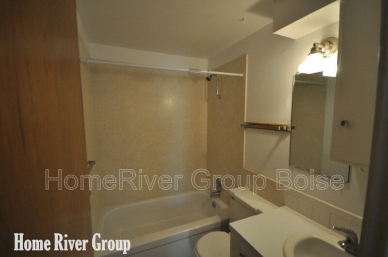Apply Today! 2211 N Raymond St Boise ID 83704 property image