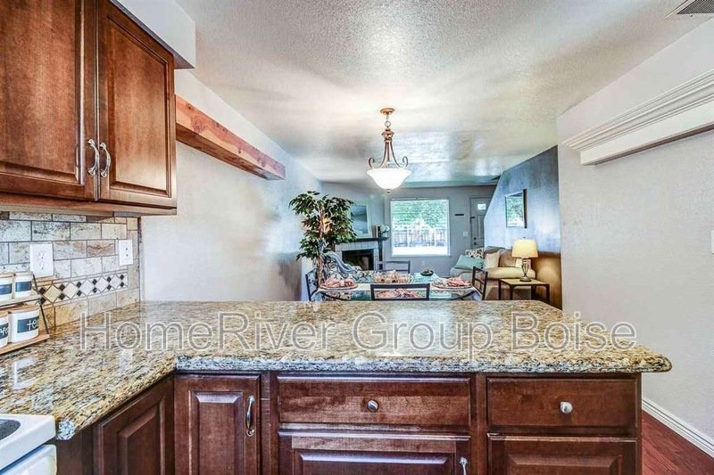 Charming Townhome with Private Balconies &amp;amp;amp;amp;amp;amp;amp;amp;amp;amp;amp;amp;amp;am property image