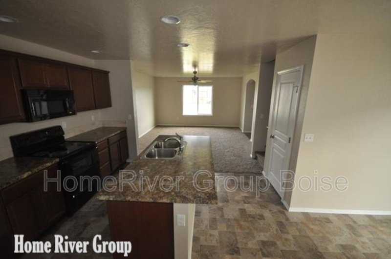 Charming Craftsman Home Near Community Pool and Park! property image