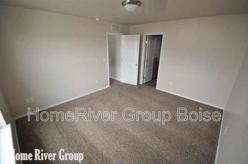 Charming Craftsman Home Near Community Pool and Park! property image
