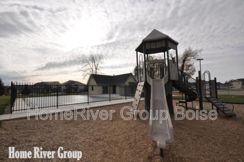 Charming Craftsman Home Near Community Pool and Park! property image