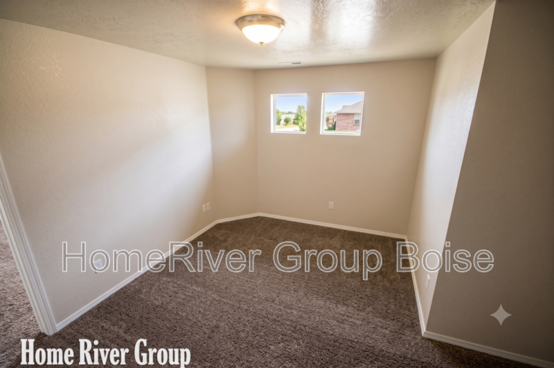 Charming Craftsman Home Near Community Pool and Park! property image
